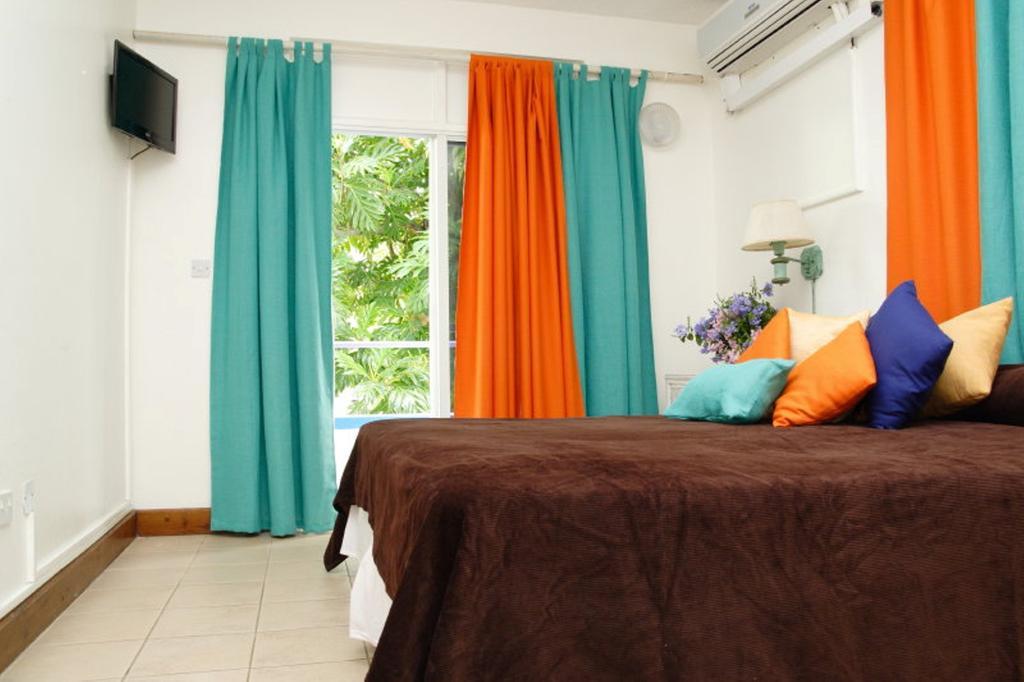 Castle Comfort Lodge Розо Номер фото